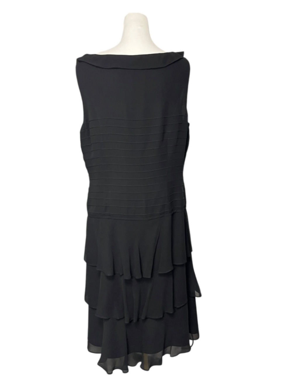 Cynthia Howie Black 100% Silk Tiered Dress Size 12 NWT - Picture 4 of 6